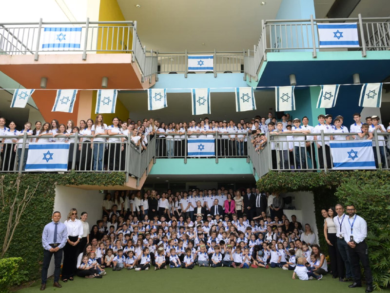 President Herzog meets with the Jewish community in Costa Rica