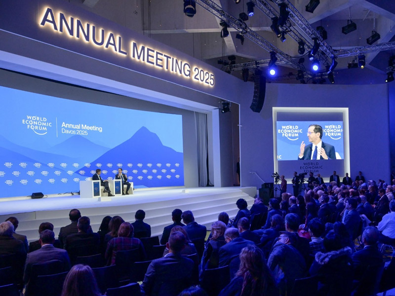 President Herzog speaking at the World Economic Forum in Davos